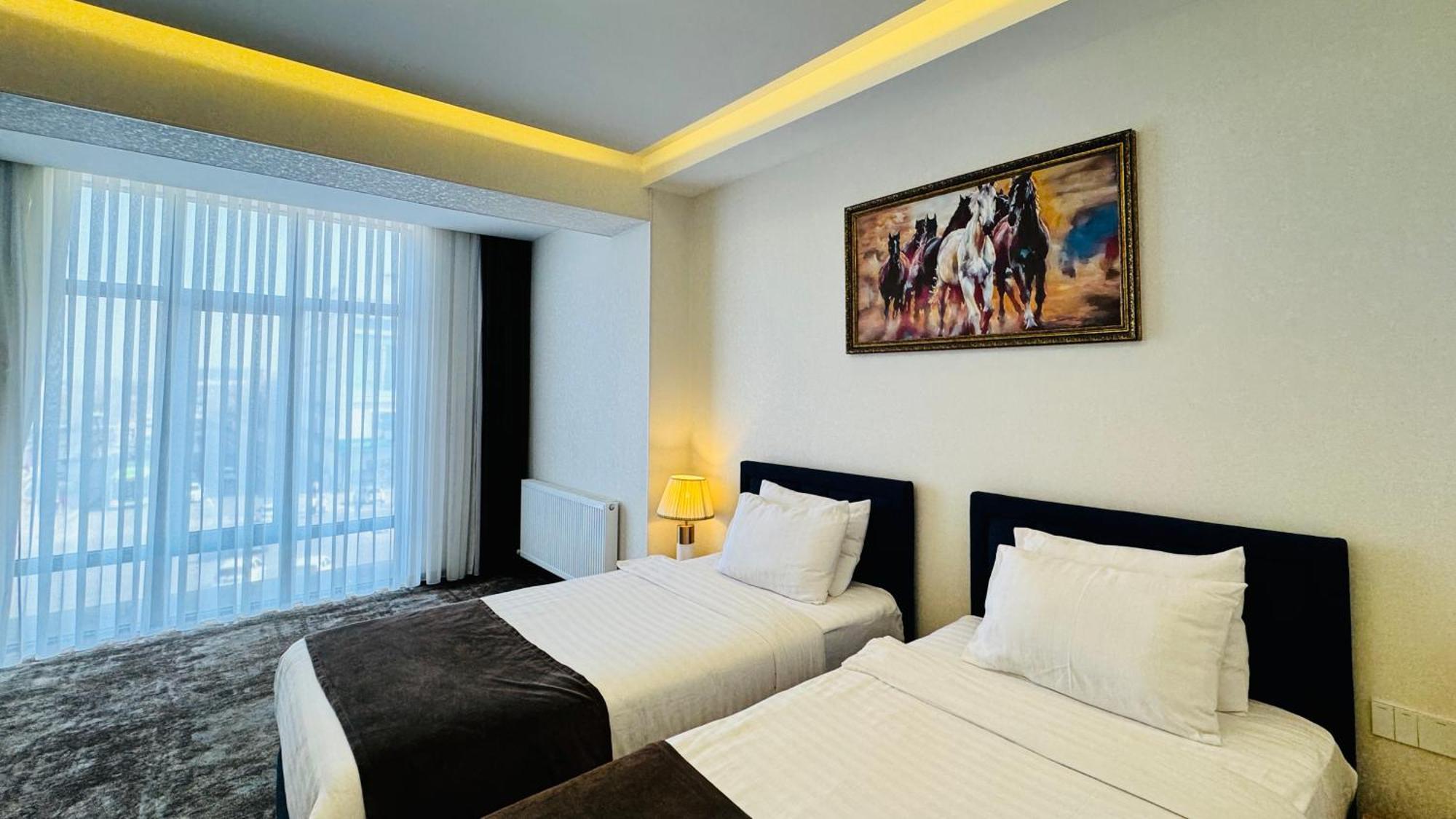 Garnet Mir Hotel Ташкент Екстер'єр фото