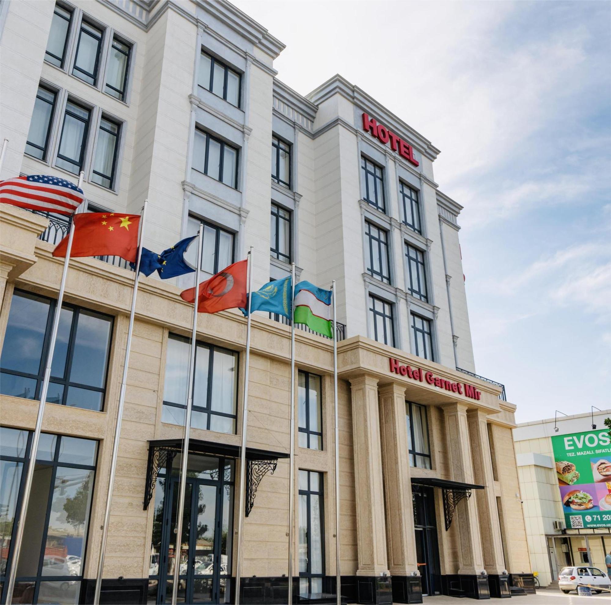 Garnet Mir Hotel Ташкент Екстер'єр фото