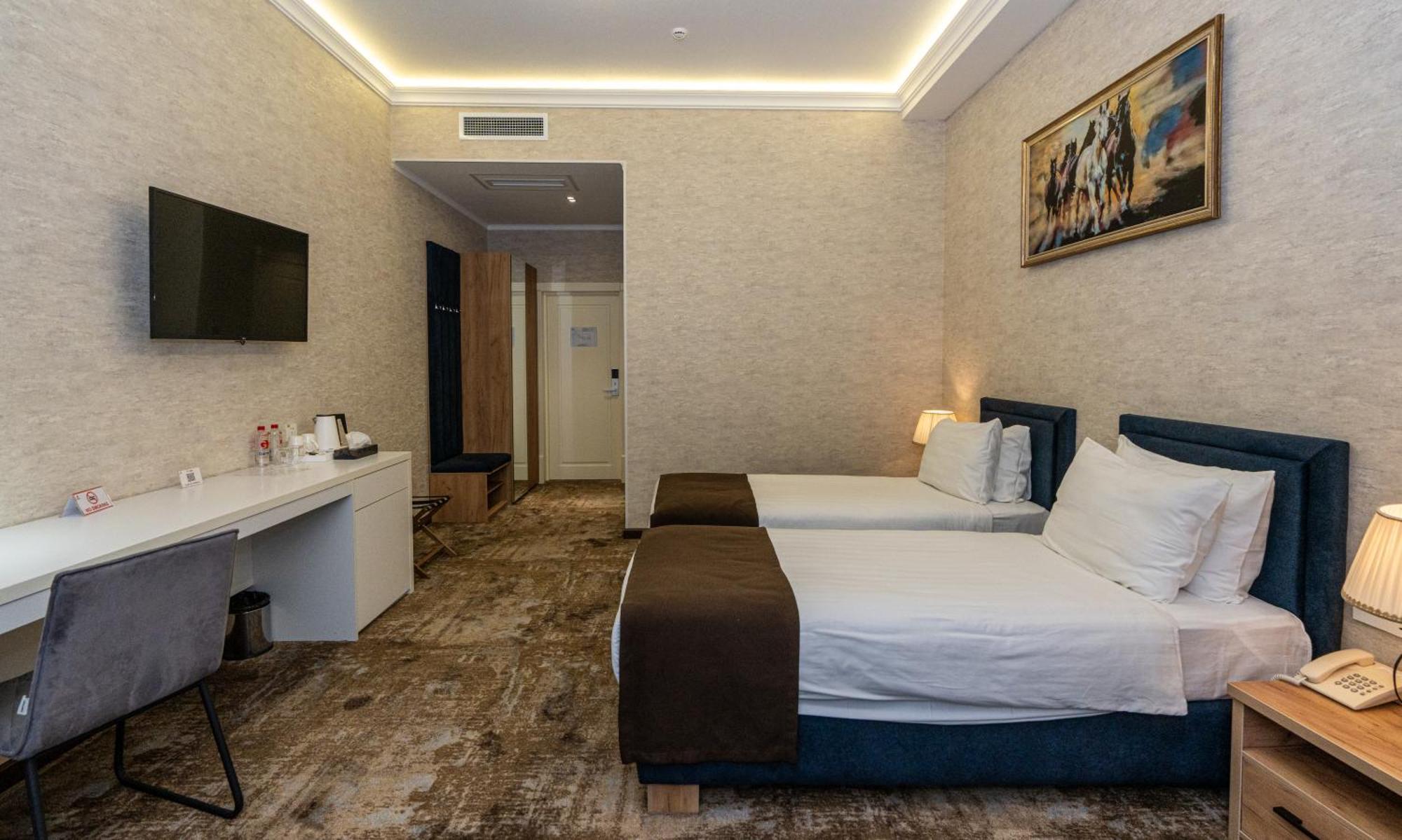 Garnet Mir Hotel Ташкент Екстер'єр фото