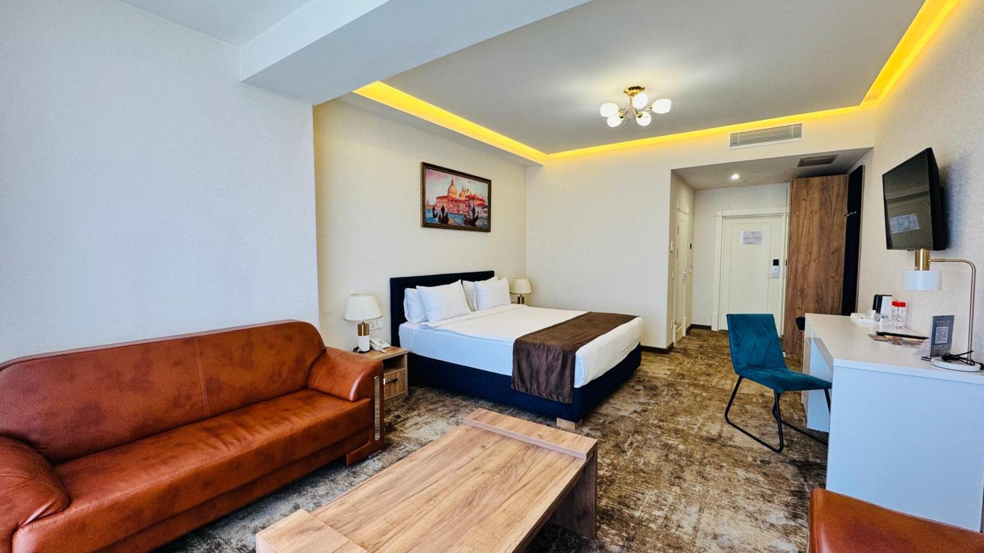 Garnet Mir Hotel Ташкент Екстер'єр фото