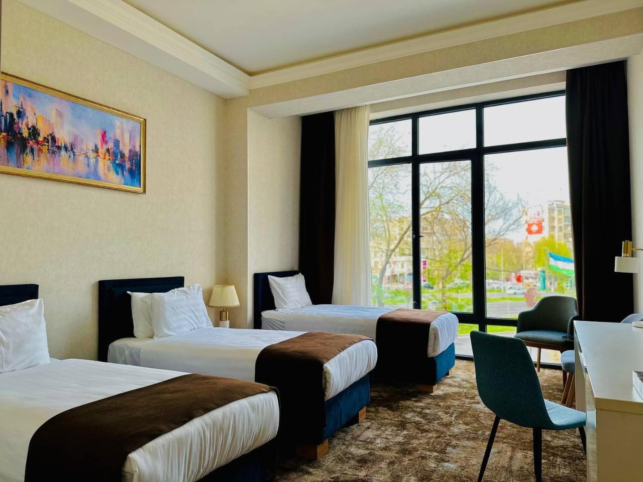 Garnet Mir Hotel Ташкент Екстер'єр фото