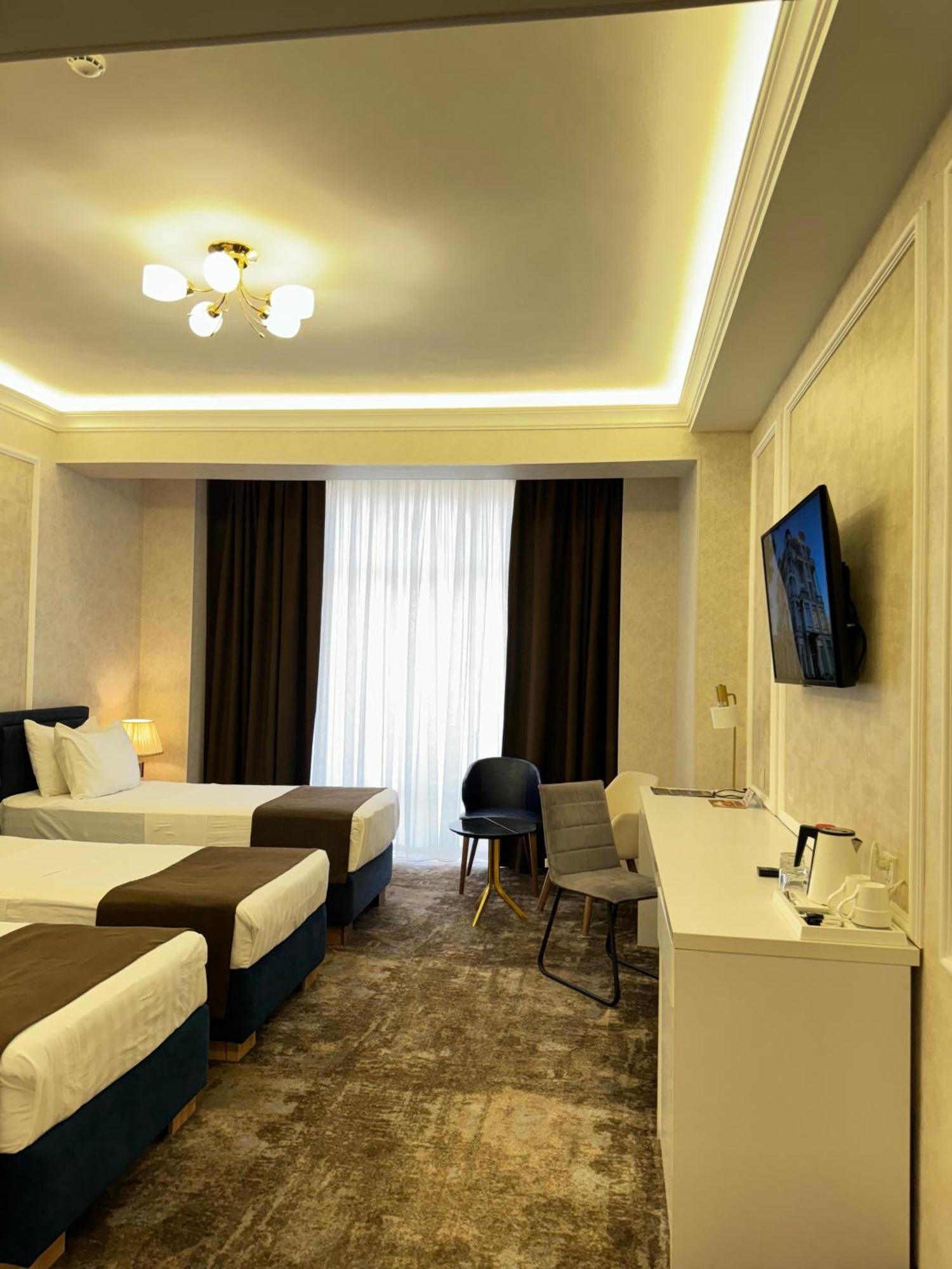 Garnet Mir Hotel Ташкент Екстер'єр фото